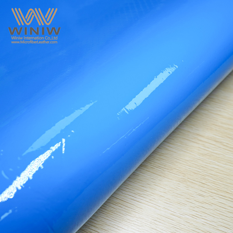 كيفية تحديد مادة البولي يوريثين في كرات كرة القدم الأمريكية NFL