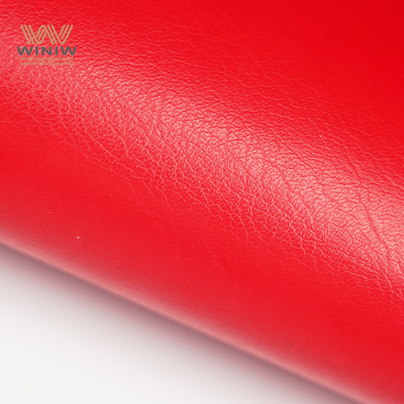 اختيارات مورد كرة القدم المصنوعة من مادة البولي يوريثين للكرات عالية الجودة