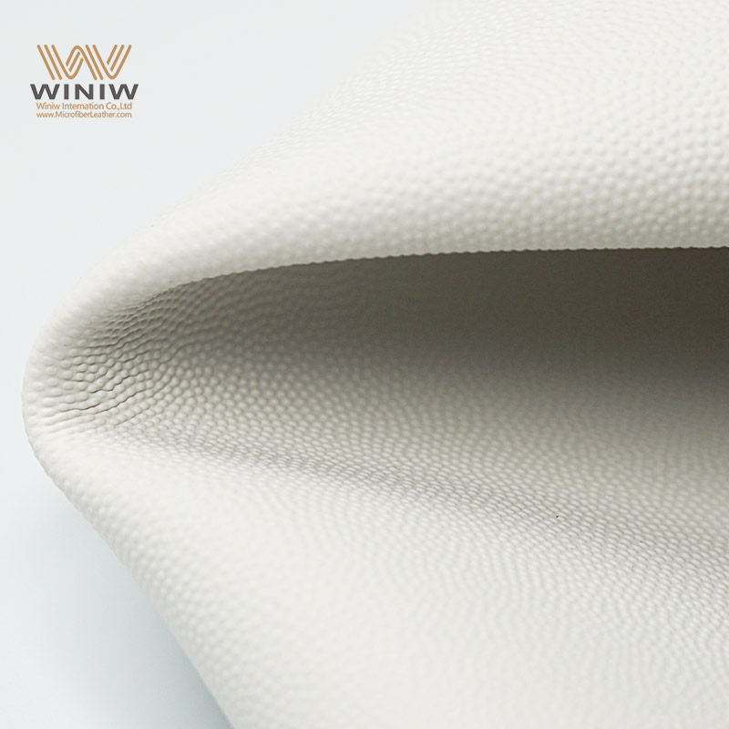 أسرار صناعة الكرات الجلدية لكرة القدم