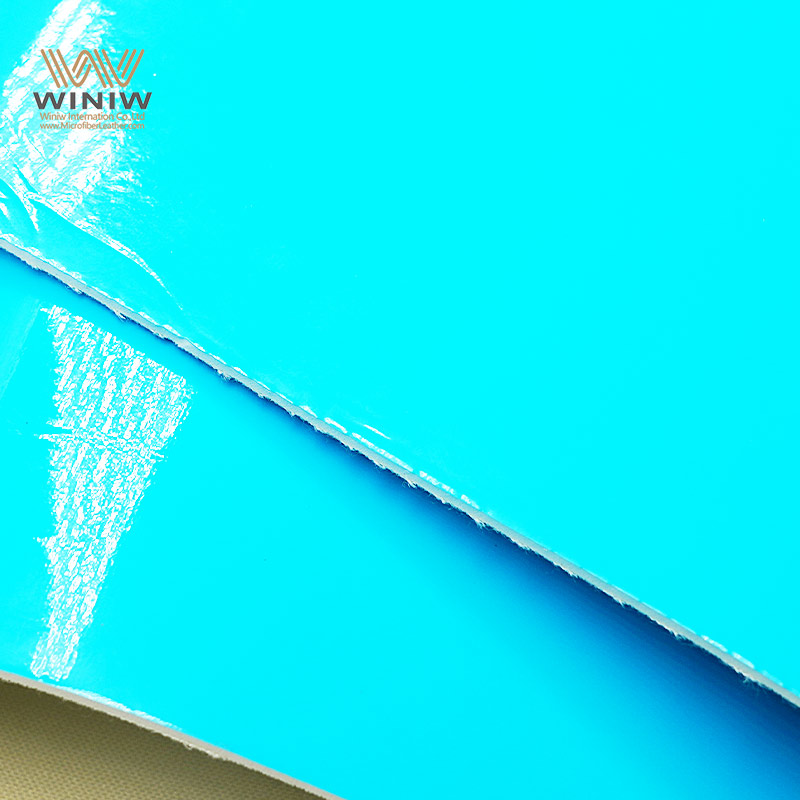 أفضل كرات وأحذية كرة قدم مصنوعة من جلد PVC للاعبين الجدد